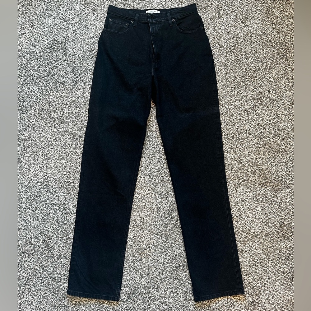 Abercrombie The 90s Straight Ultra High Rise Black Jeans